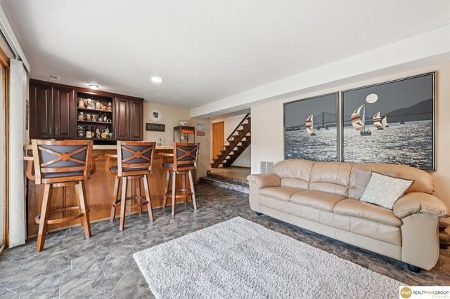 62 lakewood villa Street, Council Bluffs, IA 51501