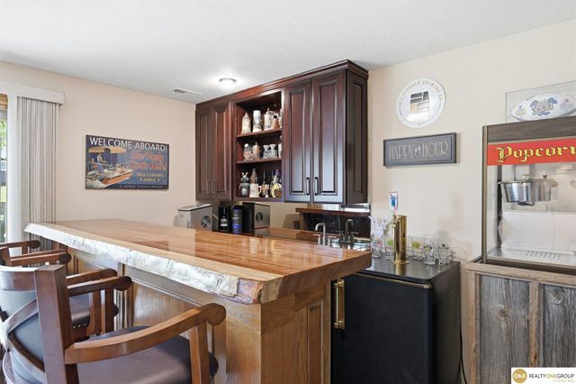 62 lakewood villa Street, Council Bluffs, IA 51501
