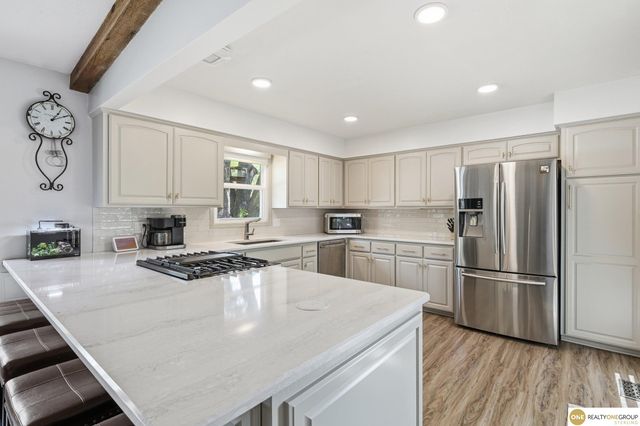 62 lakewood villa Street, Council Bluffs, IA 51501