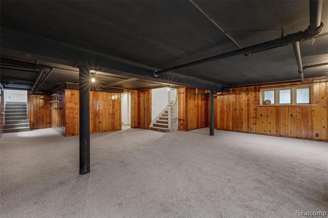29128 Jefferson Avenue, Saint Clair Shores, MI 48081