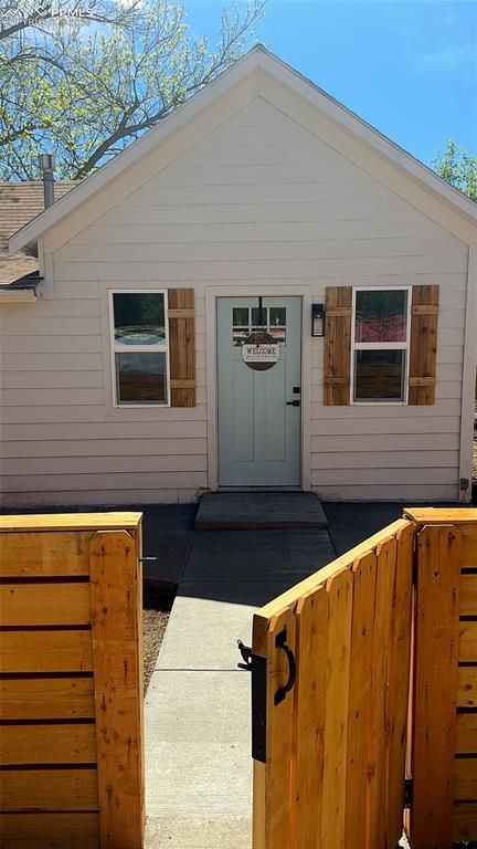 611 Maple Street, Colorado Springs, CO 80903