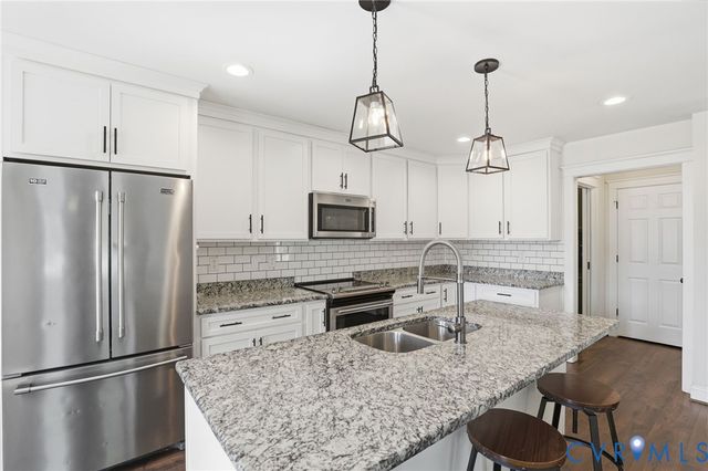 205 Elm St, Ashland, VA 23005