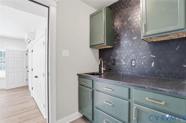 205 Elm St, Ashland, VA 23005