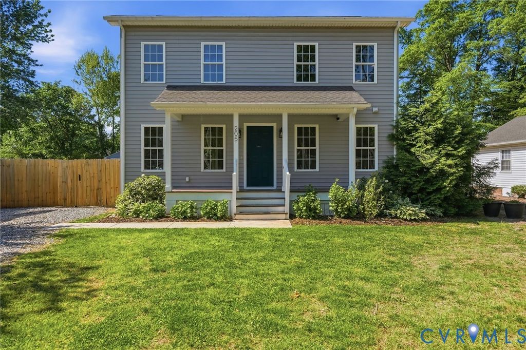 205 Elm St, Ashland, VA 23005