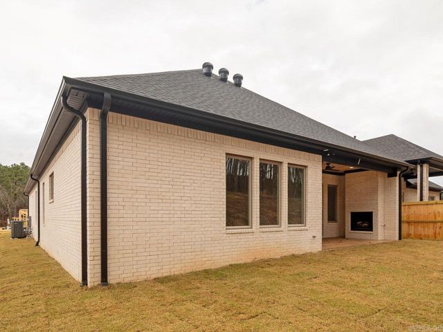147 Kinley Loop, Little Rock, AR 72223