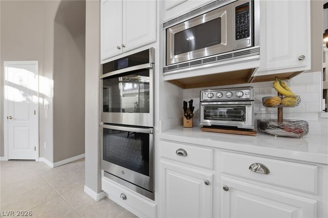 9253 Canyon Mesa Drive, Las Vegas, NV 89144