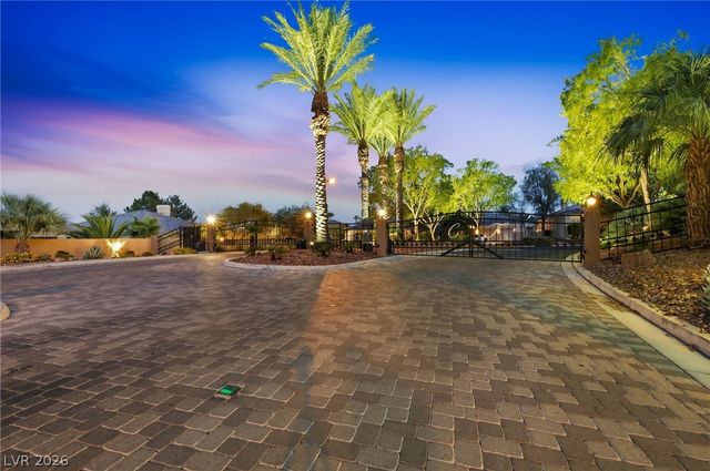 9253 Canyon Mesa Drive, Las Vegas, NV 89144