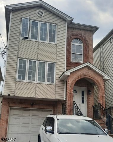 446 Marshall St, Elizabeth City, NJ 07206