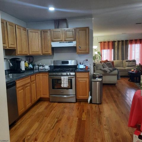 446 Marshall St, Elizabeth City, NJ 07206