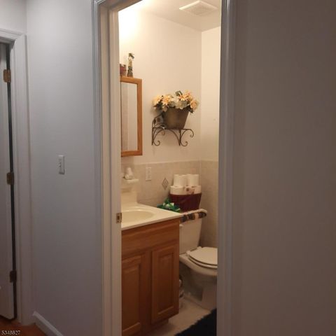 446 Marshall St, Elizabeth City, NJ 07206