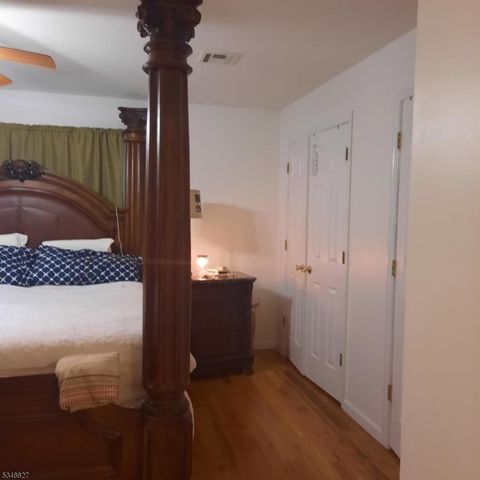 446 Marshall St, Elizabeth City, NJ 07206