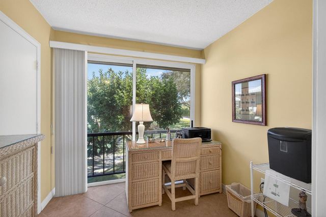 17 SE Turtle Creek Drive Unit D, Jupiter, FL 33469