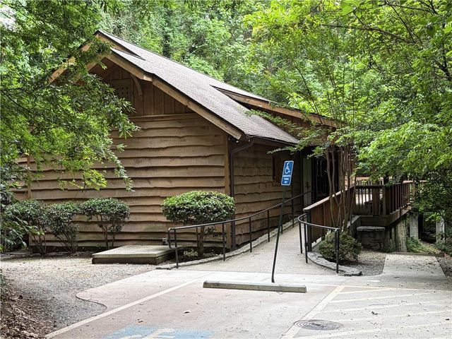 2538 Birchwood Drive NE, Atlanta, GA 30305