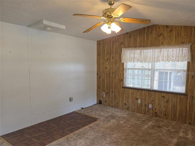 24089 NE 152ND LANE, Fort Mc Coy, FL 32134