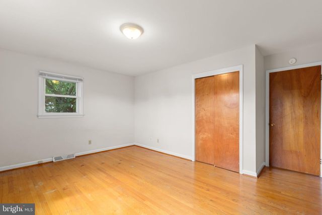 125 HILLCREST DR, Fredericksburg, VA 22401