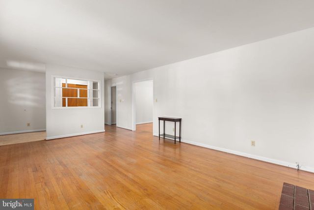 125 HILLCREST DR, Fredericksburg, VA 22401