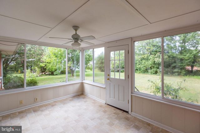 125 HILLCREST DR, Fredericksburg, VA 22401