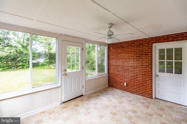 125 HILLCREST DR, Fredericksburg, VA 22401