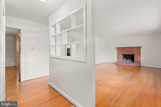 125 HILLCREST DR, Fredericksburg, VA 22401