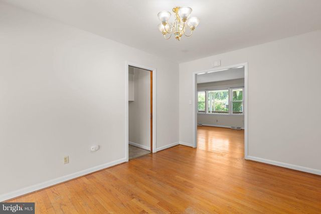 125 HILLCREST DR, Fredericksburg, VA 22401