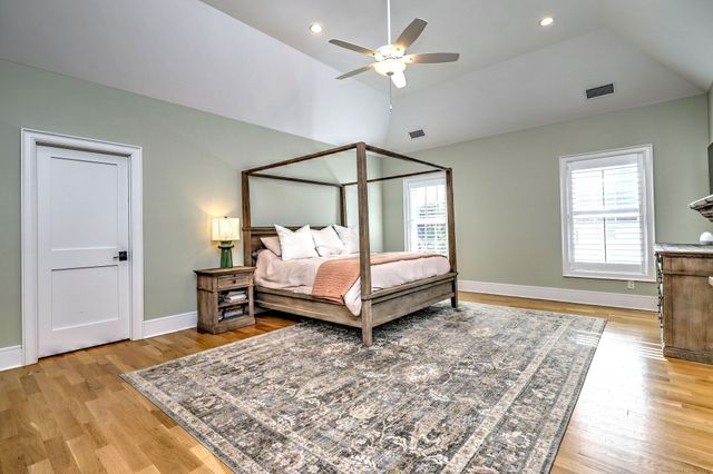 78 Old Tree Farm Lane, Trumbull, CT 06611