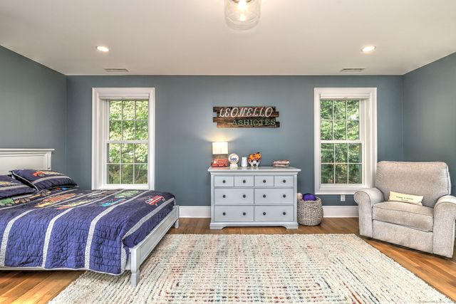 78 Old Tree Farm Lane, Trumbull, CT 06611