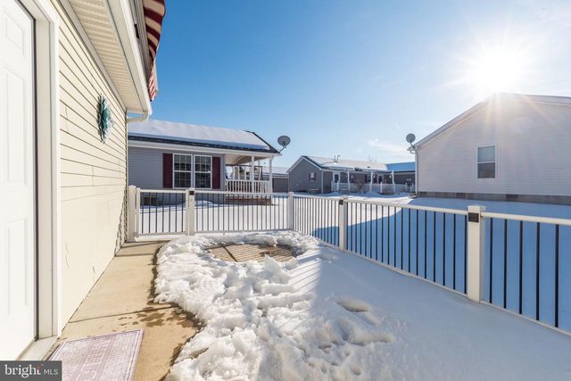 77 RANDOM RD, Douglassville, PA 19518