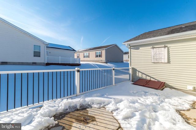 77 RANDOM RD, Douglassville, PA 19518