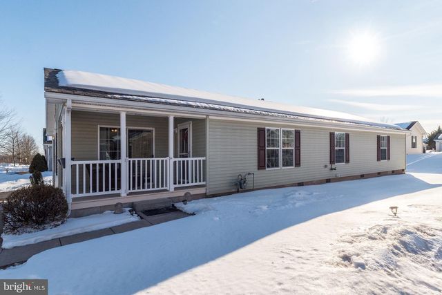 77 RANDOM RD, Douglassville, PA 19518