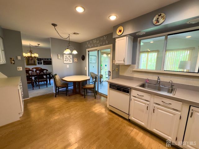 729-b Ralston Plaza, Middlesex, NJ 08831