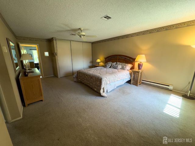 729-b Ralston Plaza, Middlesex, NJ 08831