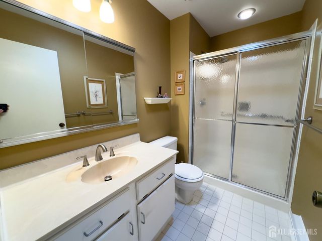 729-b Ralston Plaza, Middlesex, NJ 08831
