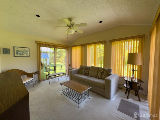 729-b Ralston Plaza, Middlesex, NJ 08831