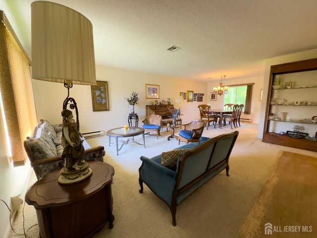 729-b Ralston Plaza, Middlesex, NJ 08831