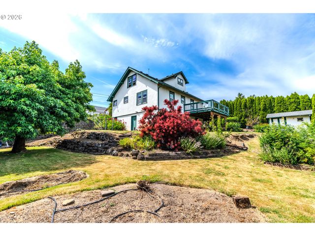 1530 S TROUTDALE Rd, Troutdale, OR 97060