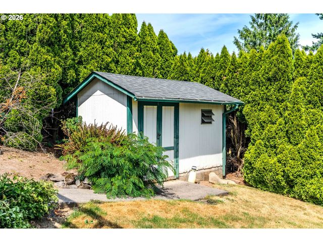 1530 S TROUTDALE Rd, Troutdale, OR 97060