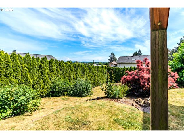 1530 S TROUTDALE Rd, Troutdale, OR 97060