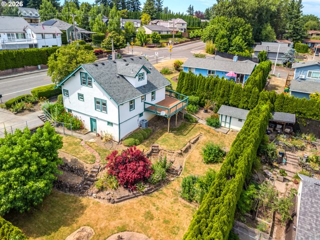 1530 S TROUTDALE Rd, Troutdale, OR 97060