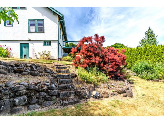1530 S TROUTDALE Rd, Troutdale, OR 97060