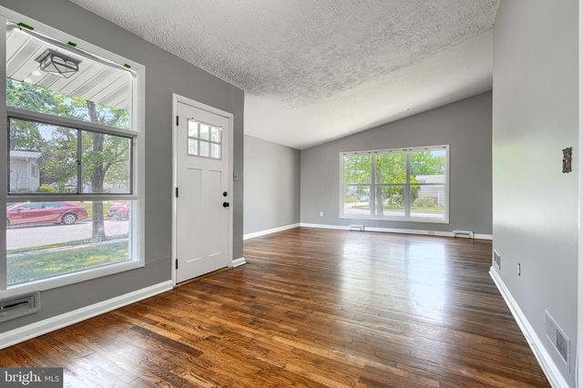 6901 CHIPPEWA DR, Baltimore, MD 21209