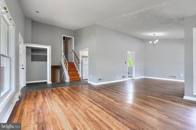 6901 CHIPPEWA DR, Baltimore, MD 21209