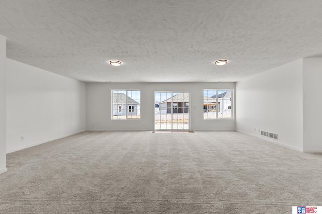 1145 S 9th Avenue, Ashland, NE 68003