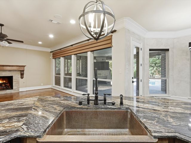 8415 Canyon Crossing, Lantana, TX 76226