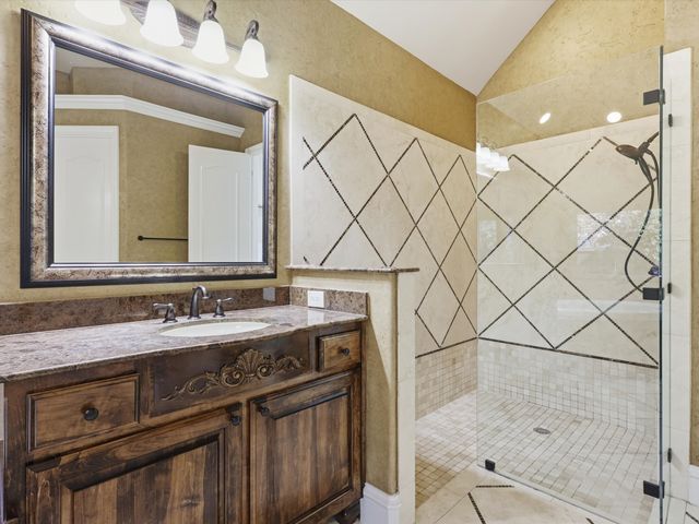 8415 Canyon Crossing, Lantana, TX 76226