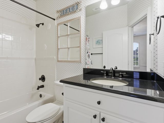 8415 Canyon Crossing, Lantana, TX 76226