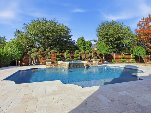 8415 Canyon Crossing, Lantana, TX 76226