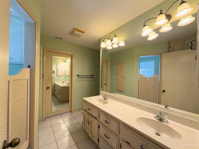 249 Diana Drive, Alamo, TX 78516