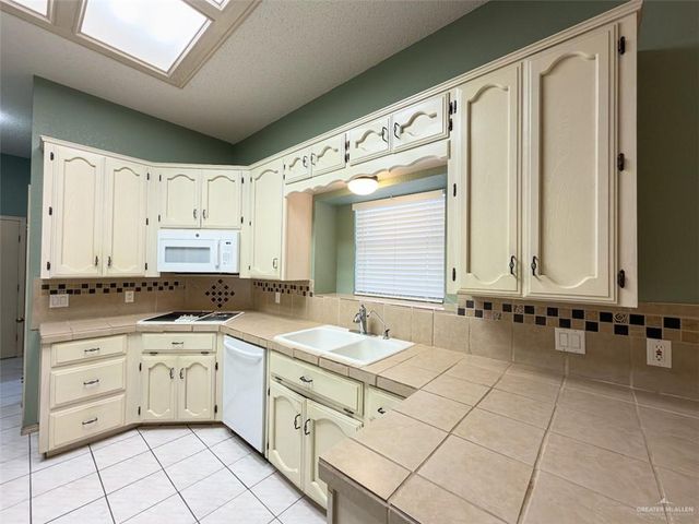 249 Diana Drive, Alamo, TX 78516