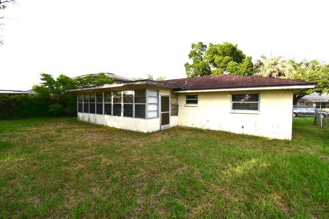 704 LEMONWOOD DRIVE, Oldsmar, FL 34677