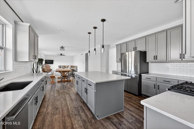 14917 County Road 6, Metamora, OH 43540